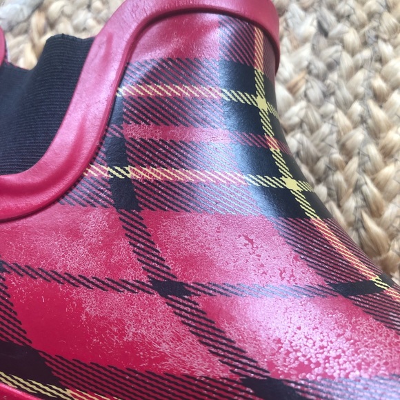 Plaid rain boots - Picture 6 of 7